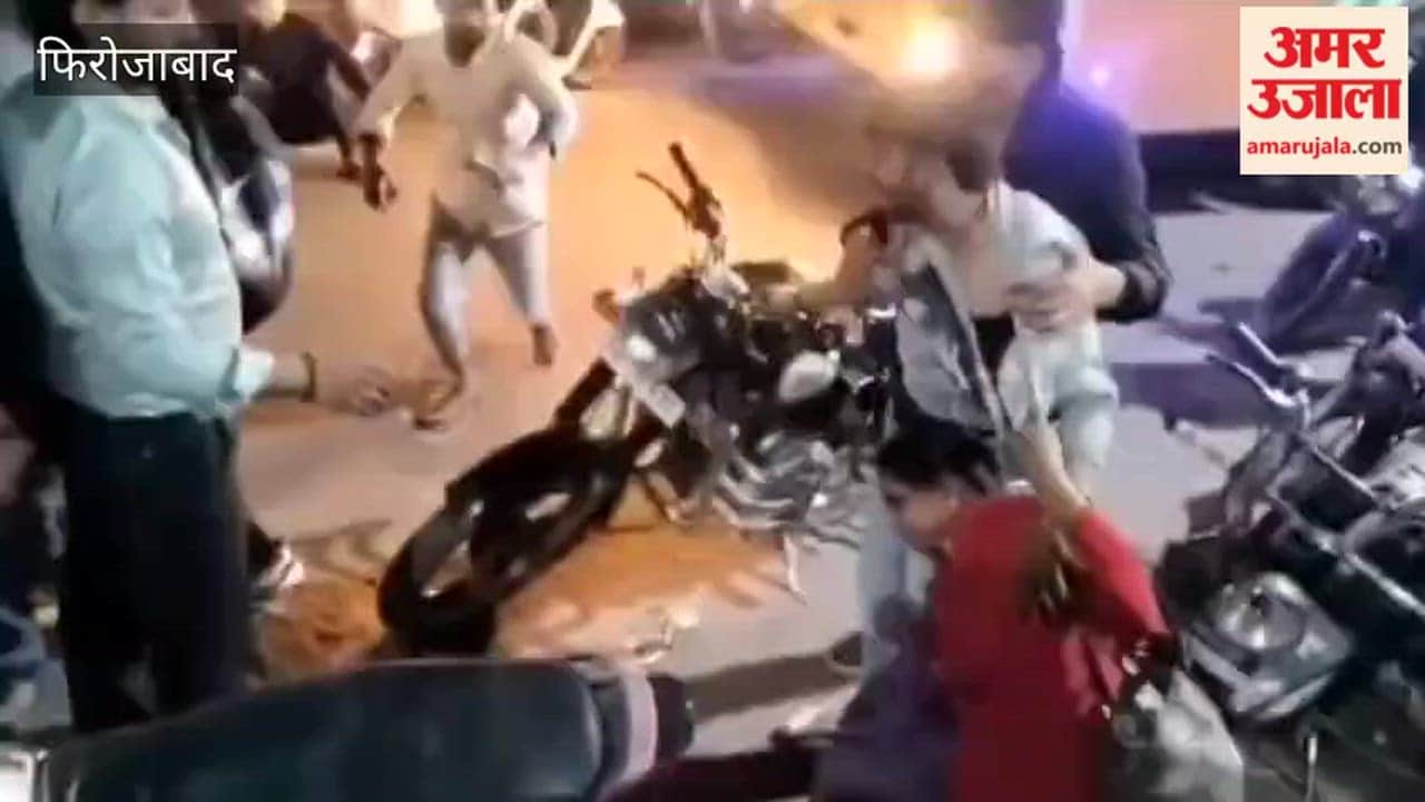 Woman Thrashes Youth With Slippers in Public