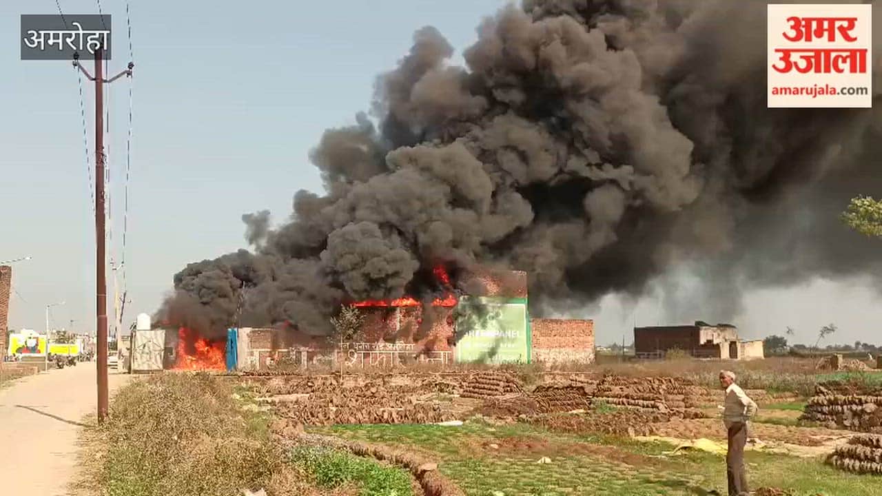massive fire broke out in a grape warehouse, brought under control after three hours; the accident was caused by a welding spark
