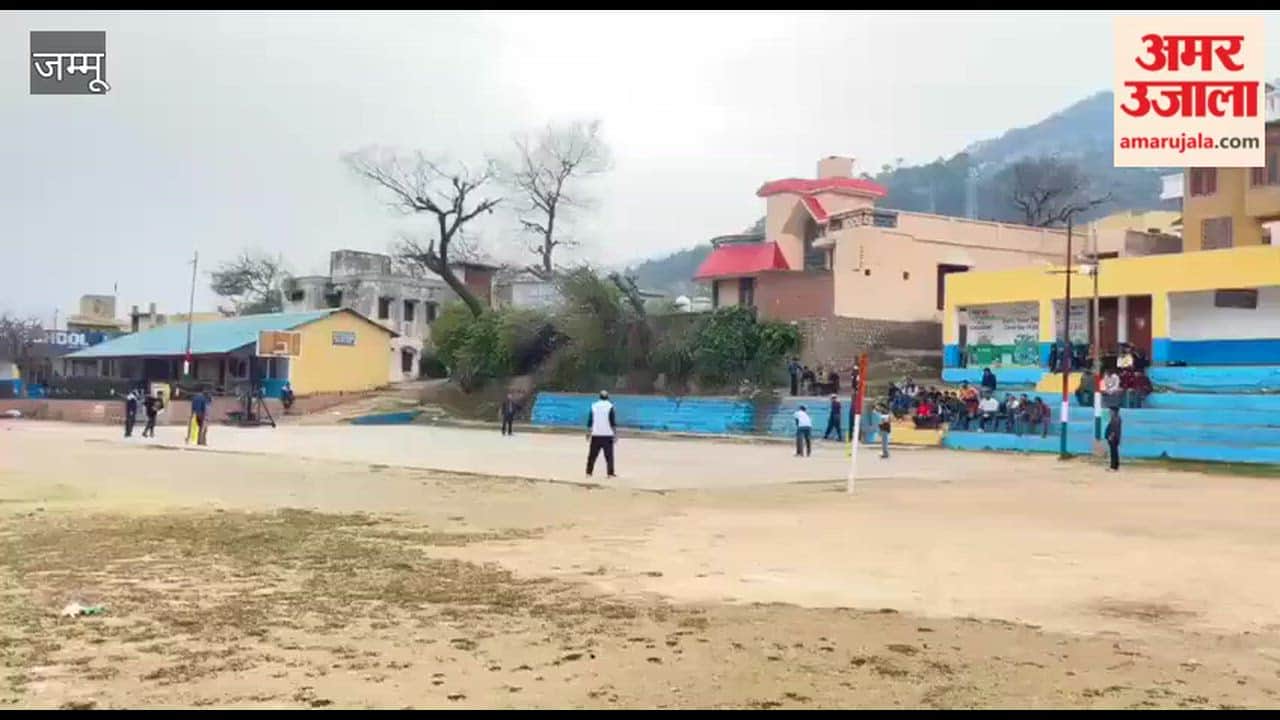 Initiative of Chamber of Commerce in Chinani, cricket competition started in Higher Secondary School ground