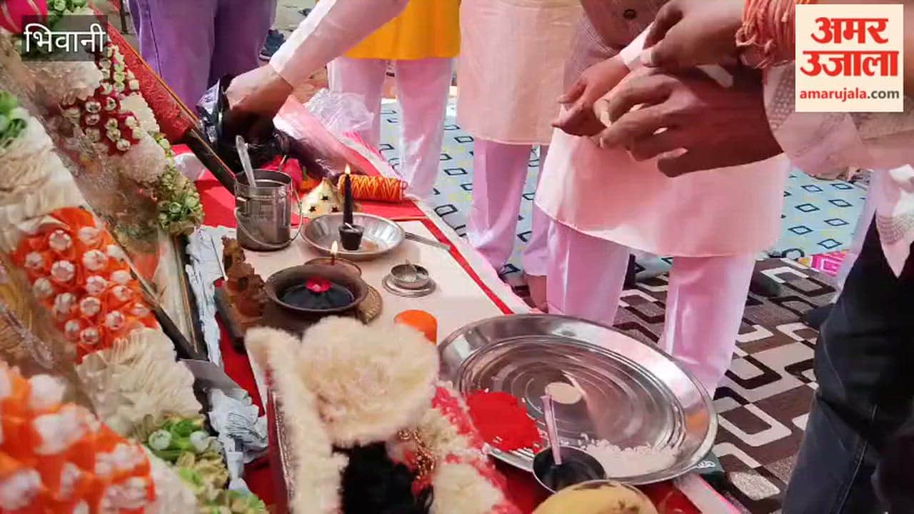 A huge service camp was organised for the devotees of Khatu Shyam in Loharu, Bhiwani.