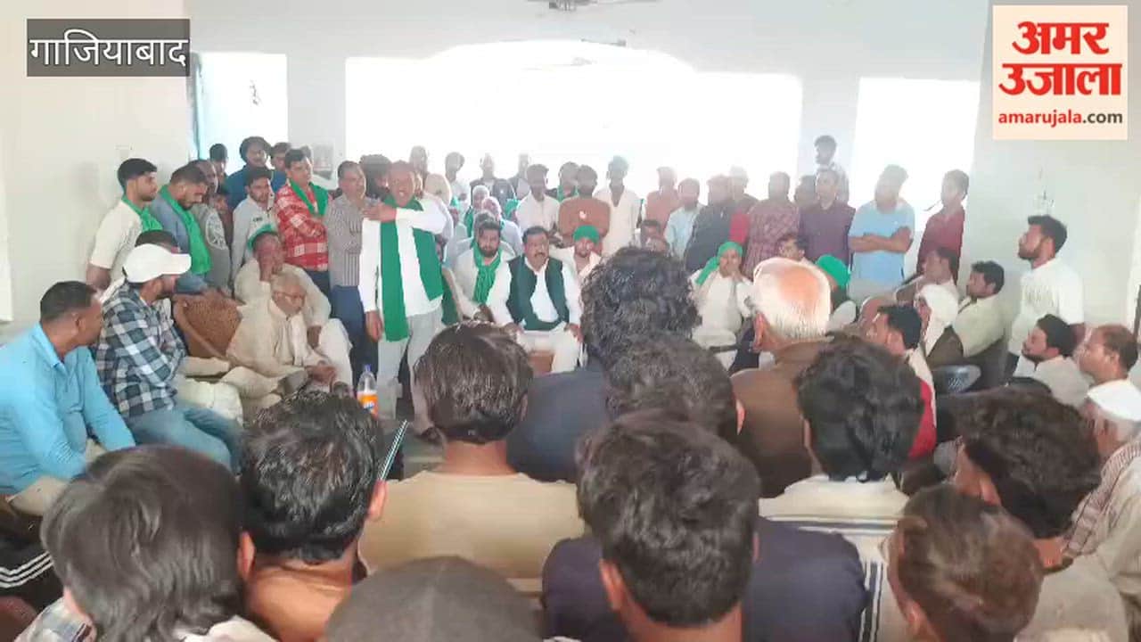 Administrative officers arrived to talk to villagers sitting on strike in Ghaziabad