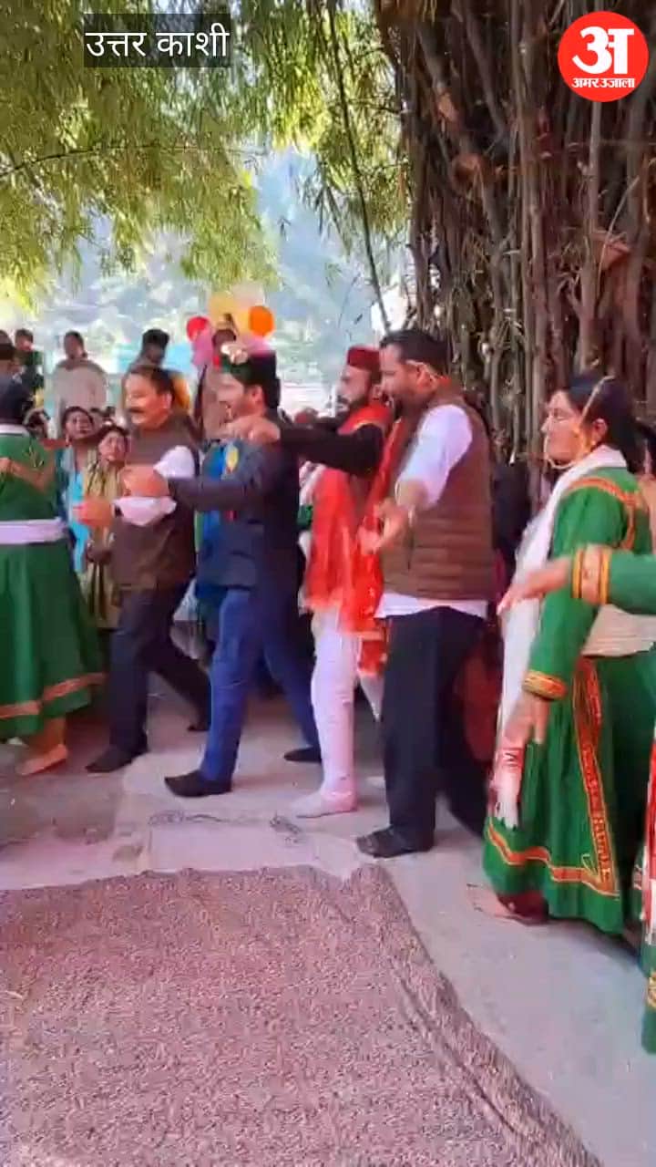 Uttarkashi: People of Jad, Bhotia, Khampa community celebrated Losar festival with great pomp in Dunda Veerpur village.