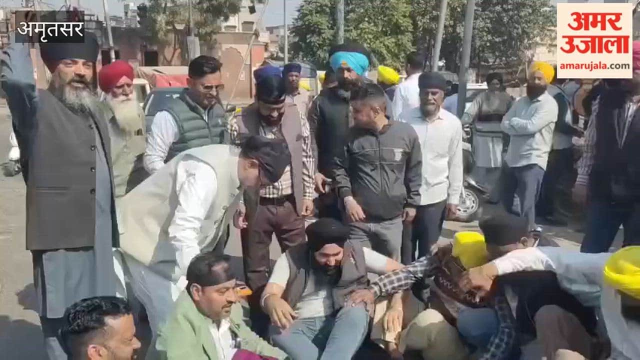 Protests against Haryana CM's visit to Amritsar