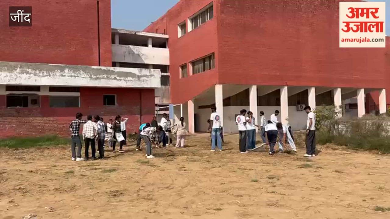 Volunteers launched a cleanliness drive