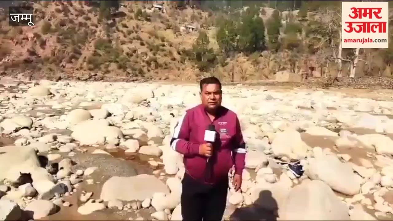 Due to lack of bridge in Chenani, people are risking their lives to cross Tawi river.