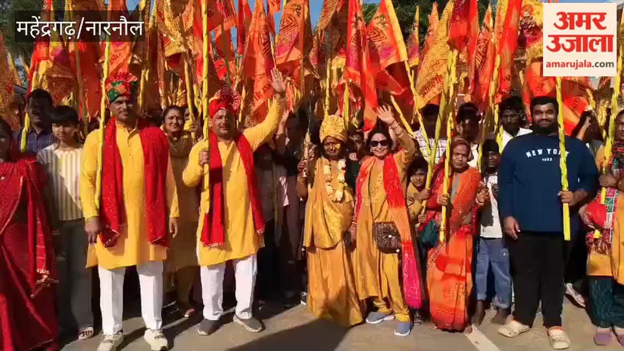 Radha Rani Group took out Shyam Nishan Yatra