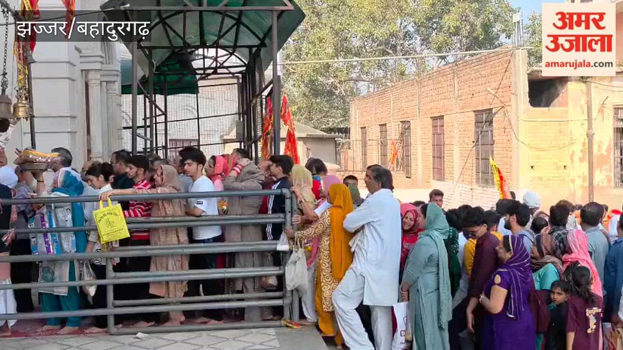 Crowds of devotees gathered at Mata Bhimeshwari Devi Temple in Jhajjar on the occasion of Beri Durga Ashtami