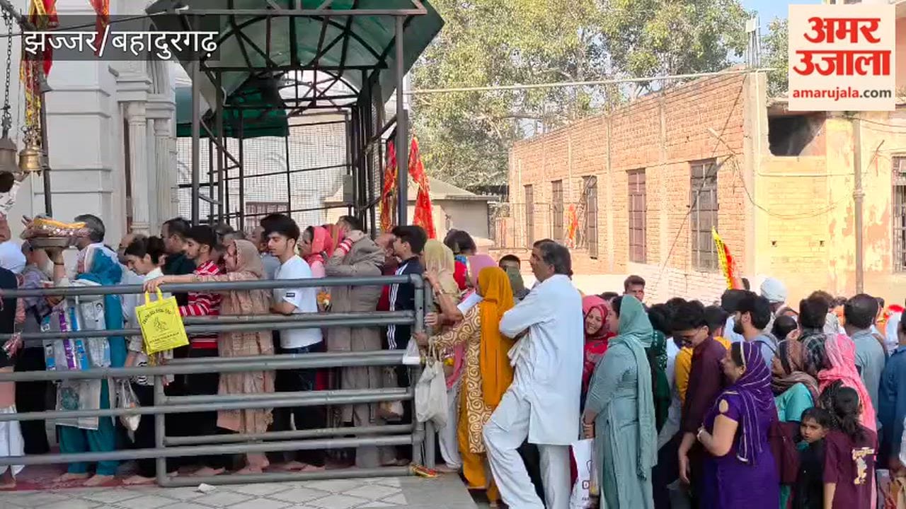 Crowds of devotees gathered at Mata Bhimeshwari Devi Temple in Jhajjar on the occasion of Beri Durga Ashtami