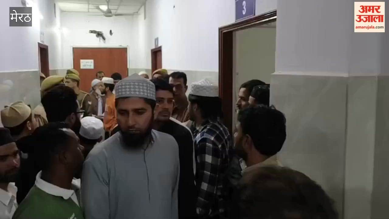 Meerut: 6 people died in fire in Kidwai Nagar, city Qazi met the victims