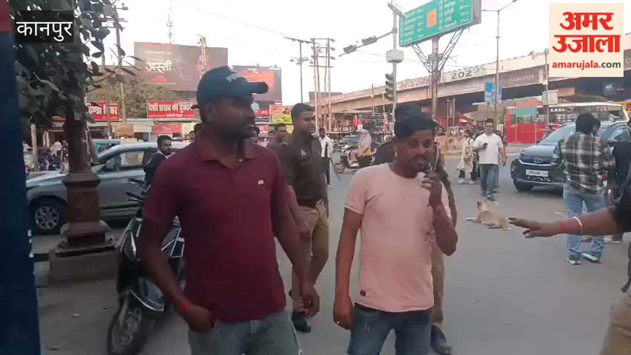 Two accused arrested with kites and Chinese string spinning wheels