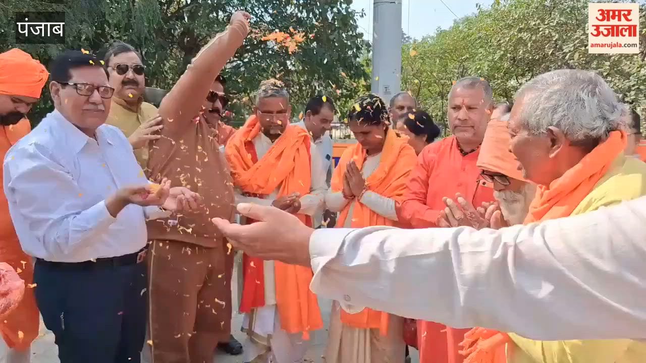 Grand welcome to Sanatan Jagran Rashtra Kalyan Yagna Yatra on reaching Phagwara