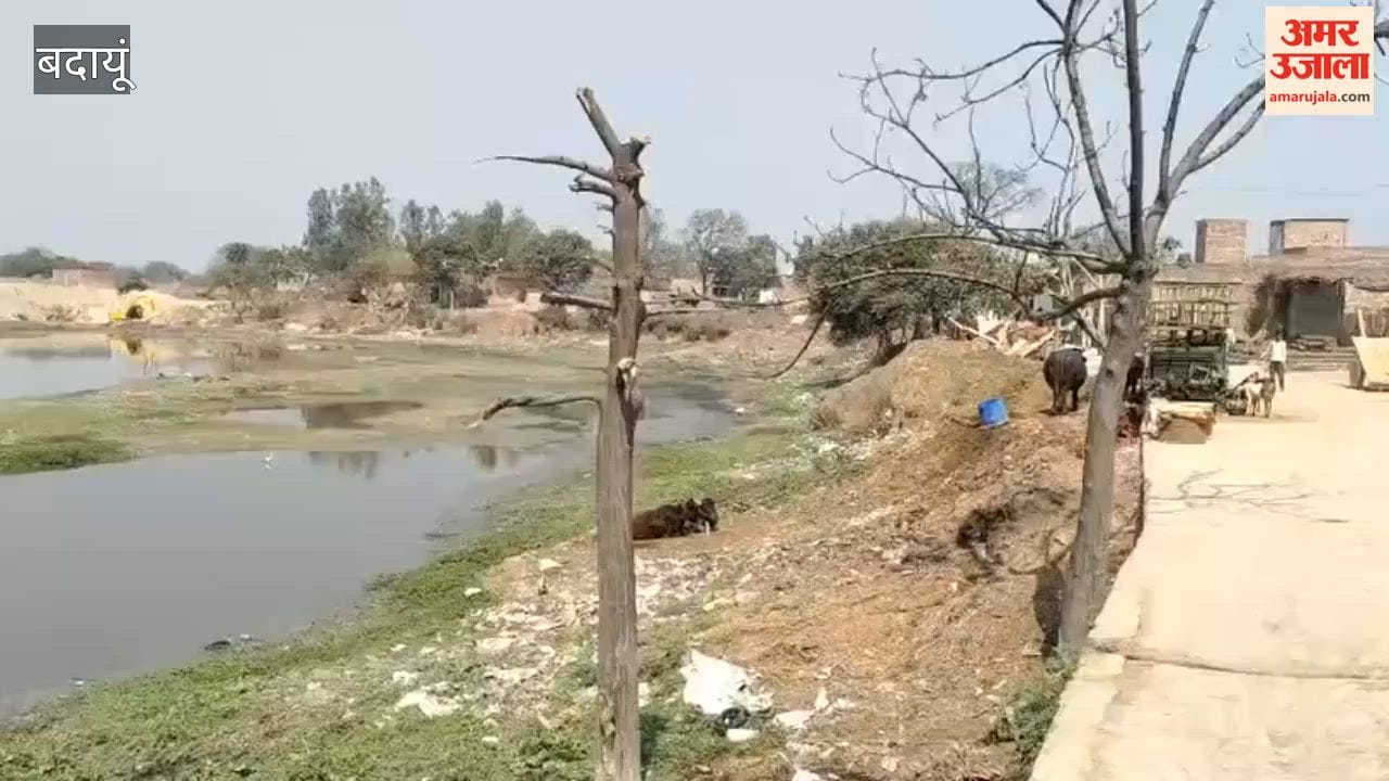 man found dead in a pond outside the village in Budaun