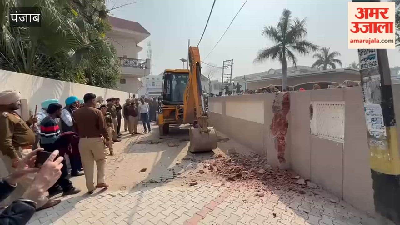 Yellow paw on illegal construction related to MLA Sukhpal Khaira's house