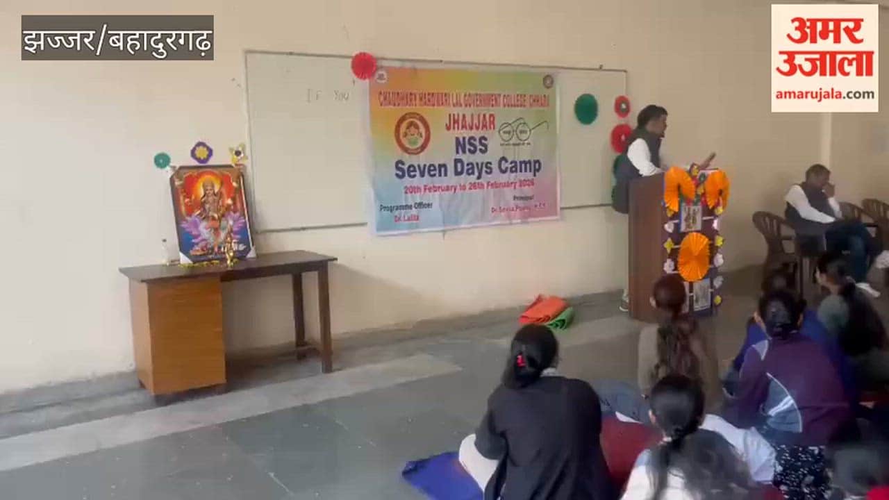 Volunteers were given information about digital literacy and startups.