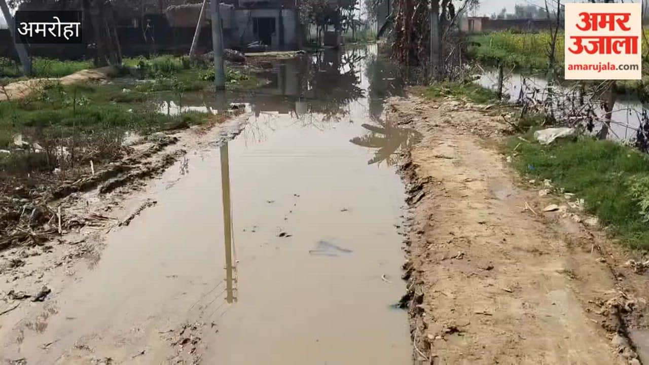 Road connecting ten villages converted into ponds in Maheshra