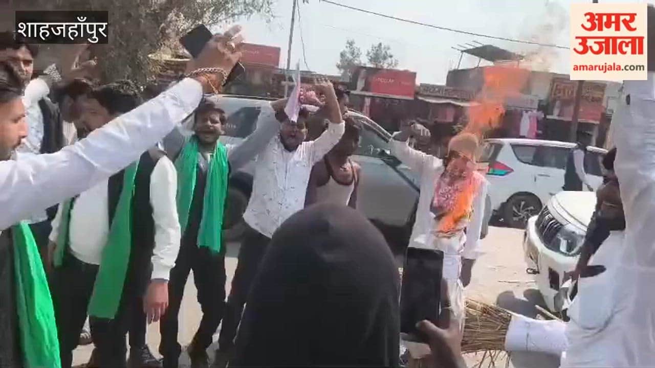 Protests against the film Yadav Ji Ki Love Story in Shahjahanpur