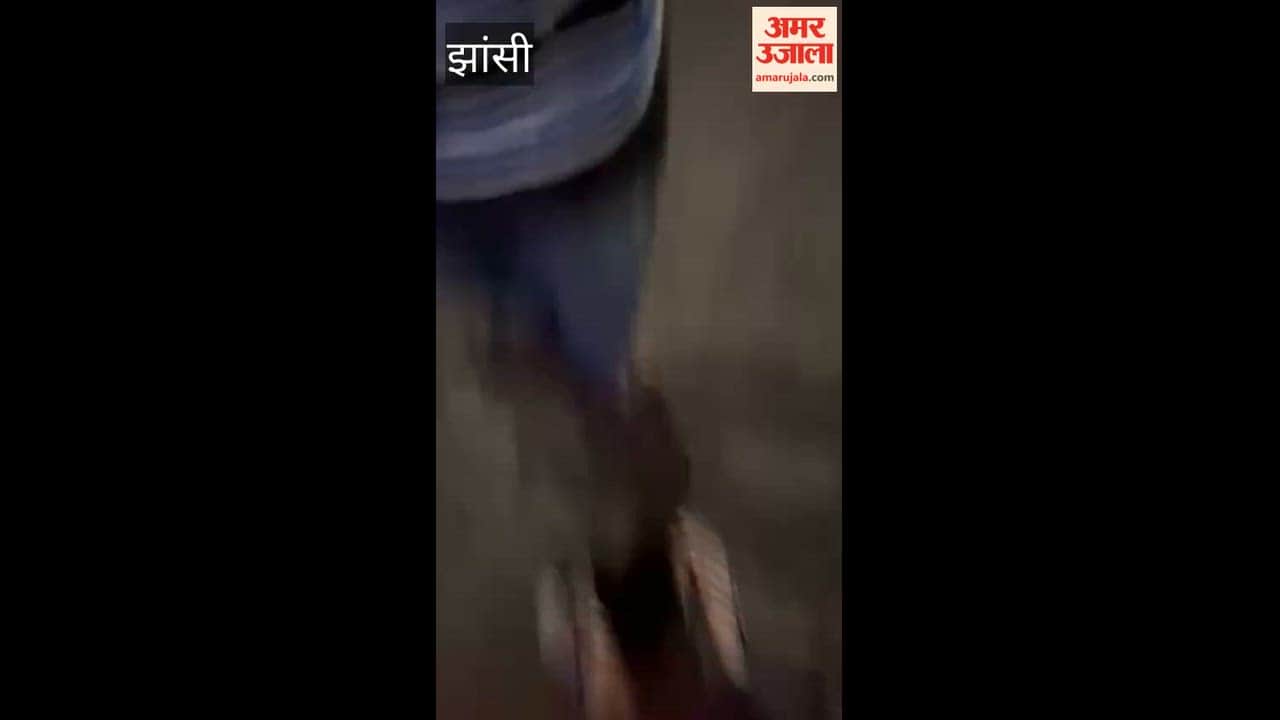 Alcohol being sold from a dhaba, video goes viral, case from Montha Kotwali area