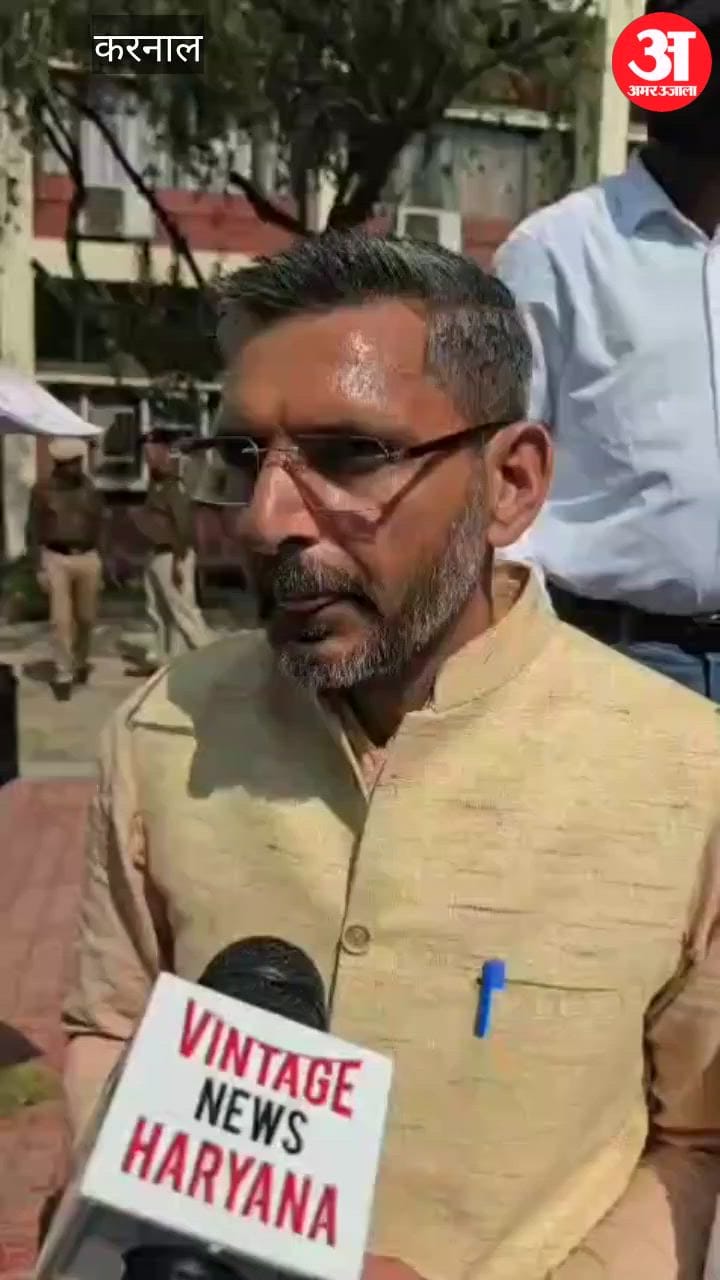 करनाल: अपनी मांगों को लेकर कर्मचारियों ने किया प्रदर्शन