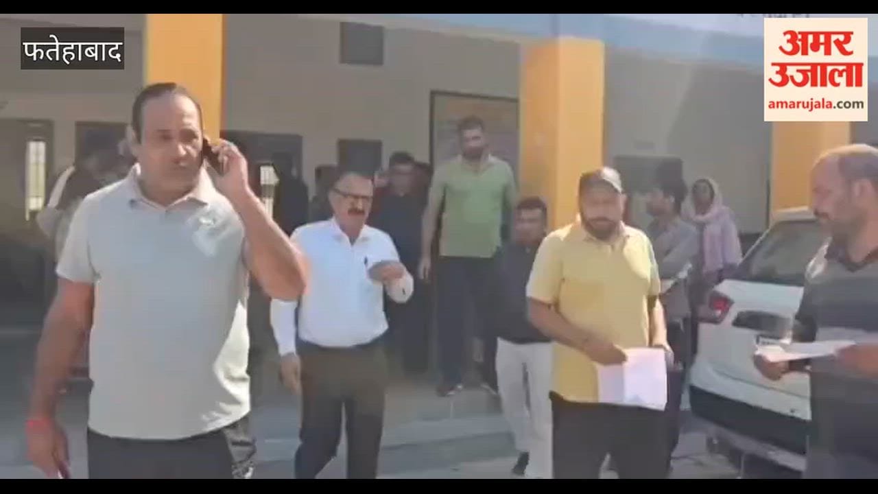 Block education officer arrived to investigate the poor quality mid-day meal