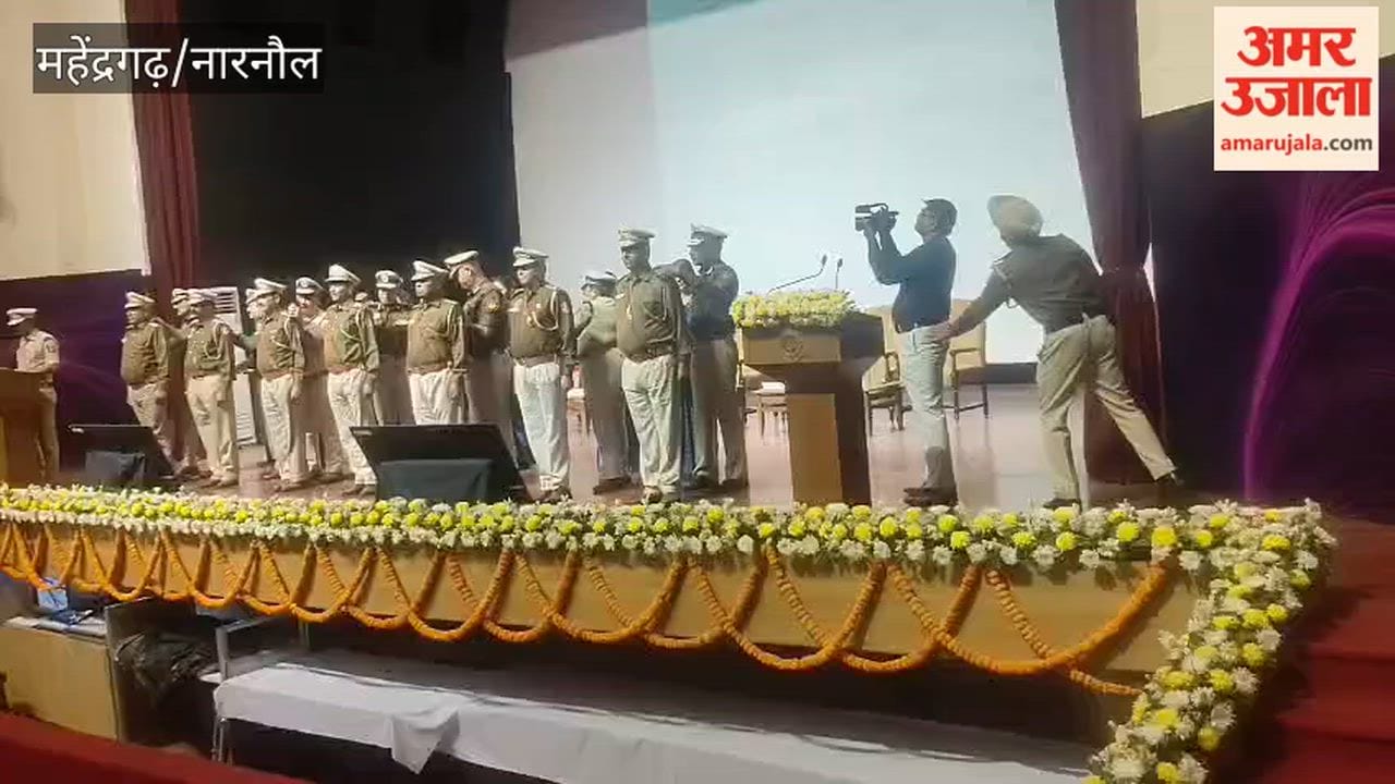Inspector Himmat Singh, father of Youth Congress District President Puneet Bulan, retired in Narnaul.