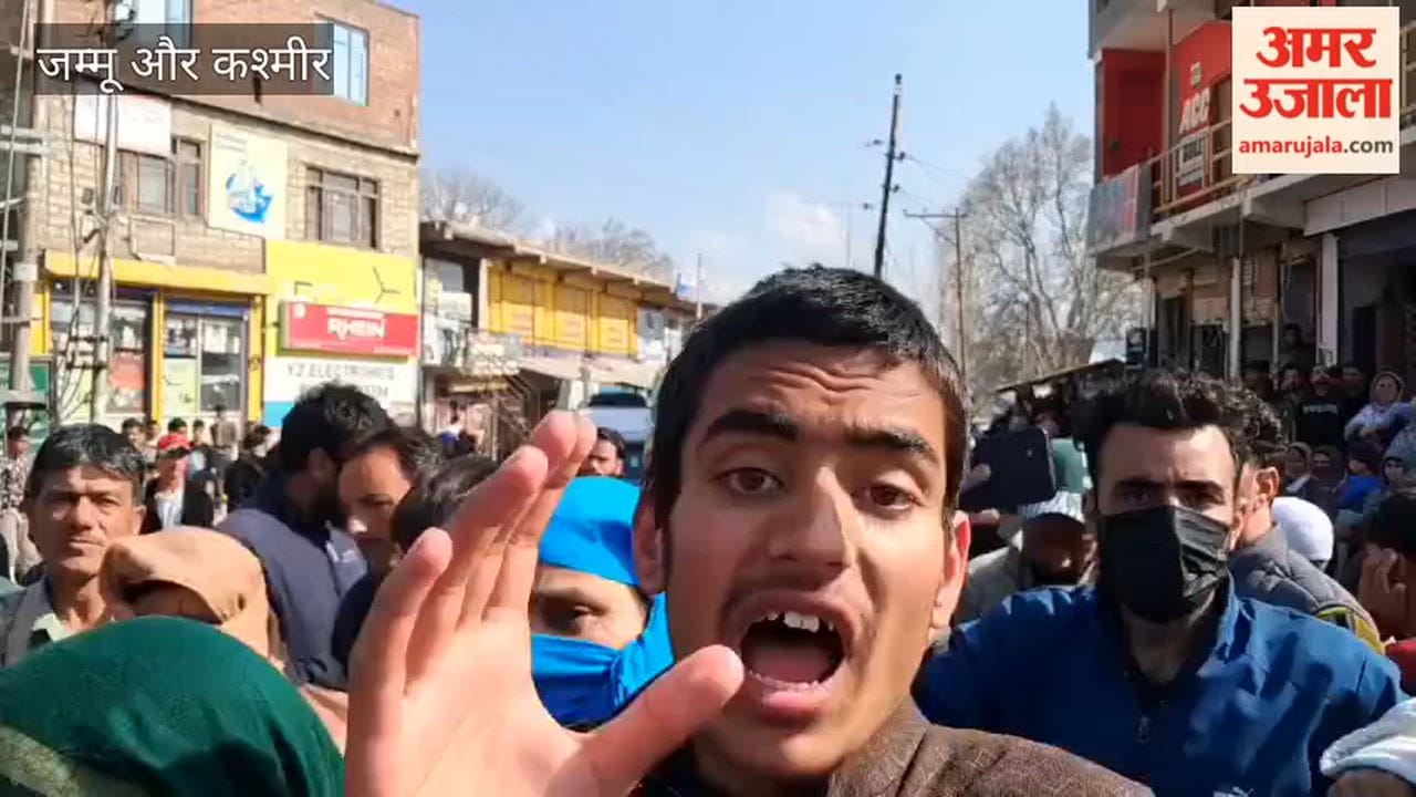 Barsoo Residents Stage Protest on Srinagar–Leh National Highway Over Alleged Hit-and-Run Case