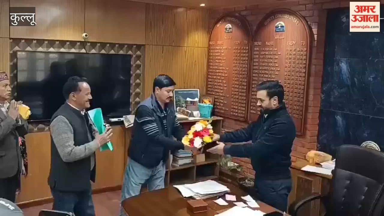 Kullu People of Jari area met DC regarding their problems