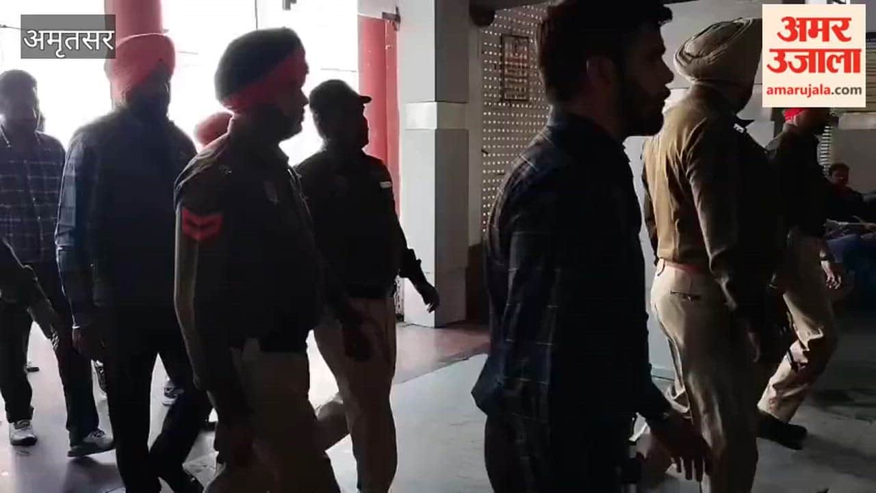 GRP conducts special checking drive at Amritsar Railway Station