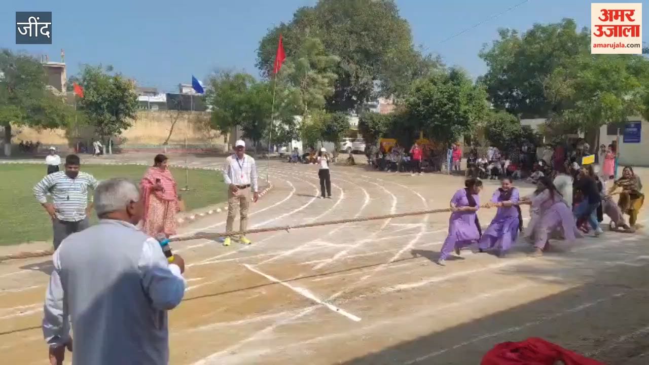 Sports competitions were organized in Hindu Kanya Mahavidyalaya
