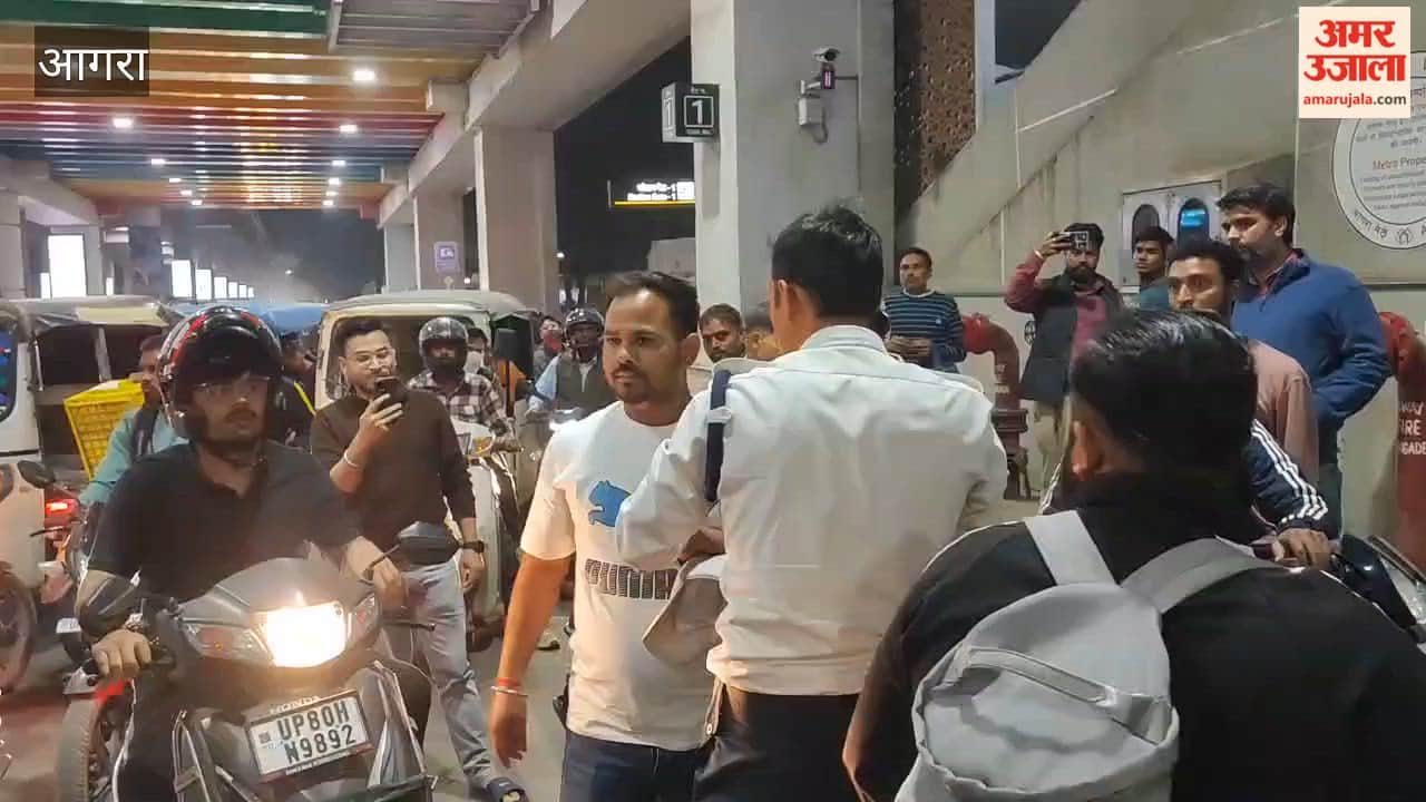 Youth punches traffic cop in Agra and runs away