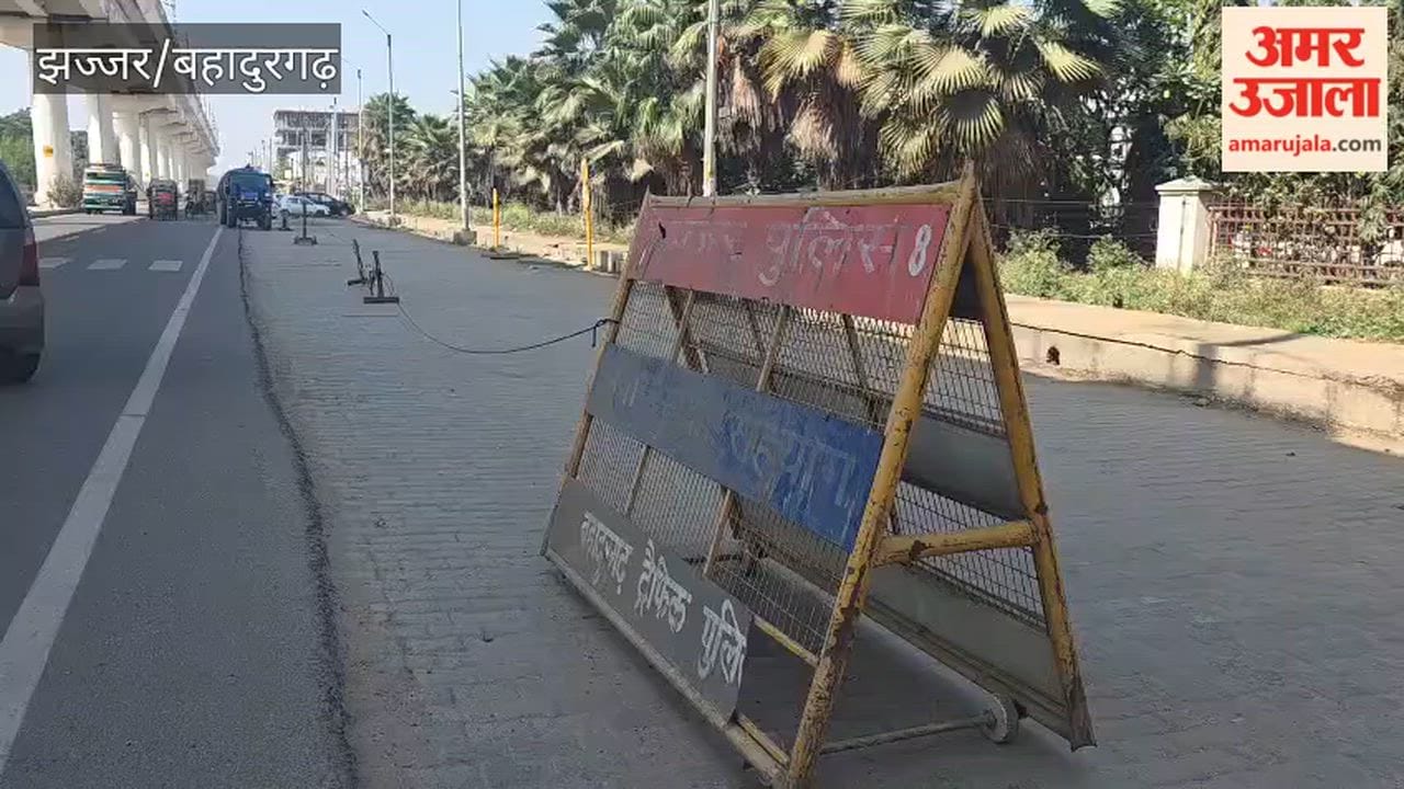 Police erected barricades to prevent illegal parking on Delhi-Rohtak Road in Bahadurgarh