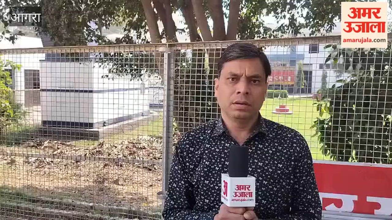 Mother lost her life in an accident, son was selling ice cream just 7 meters away