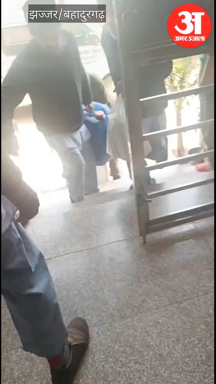 बहादुरगढ़ में रोबिन हुड आर्मी टीम ने वृद्ध आश्रम में बांटी राशन सामग्री, 80 बुजुर्गों को मिला सहारा