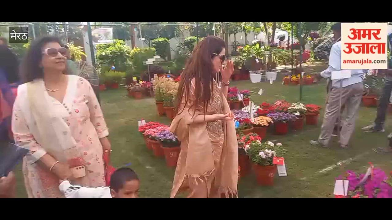 Meerut: Flower exhibition organized