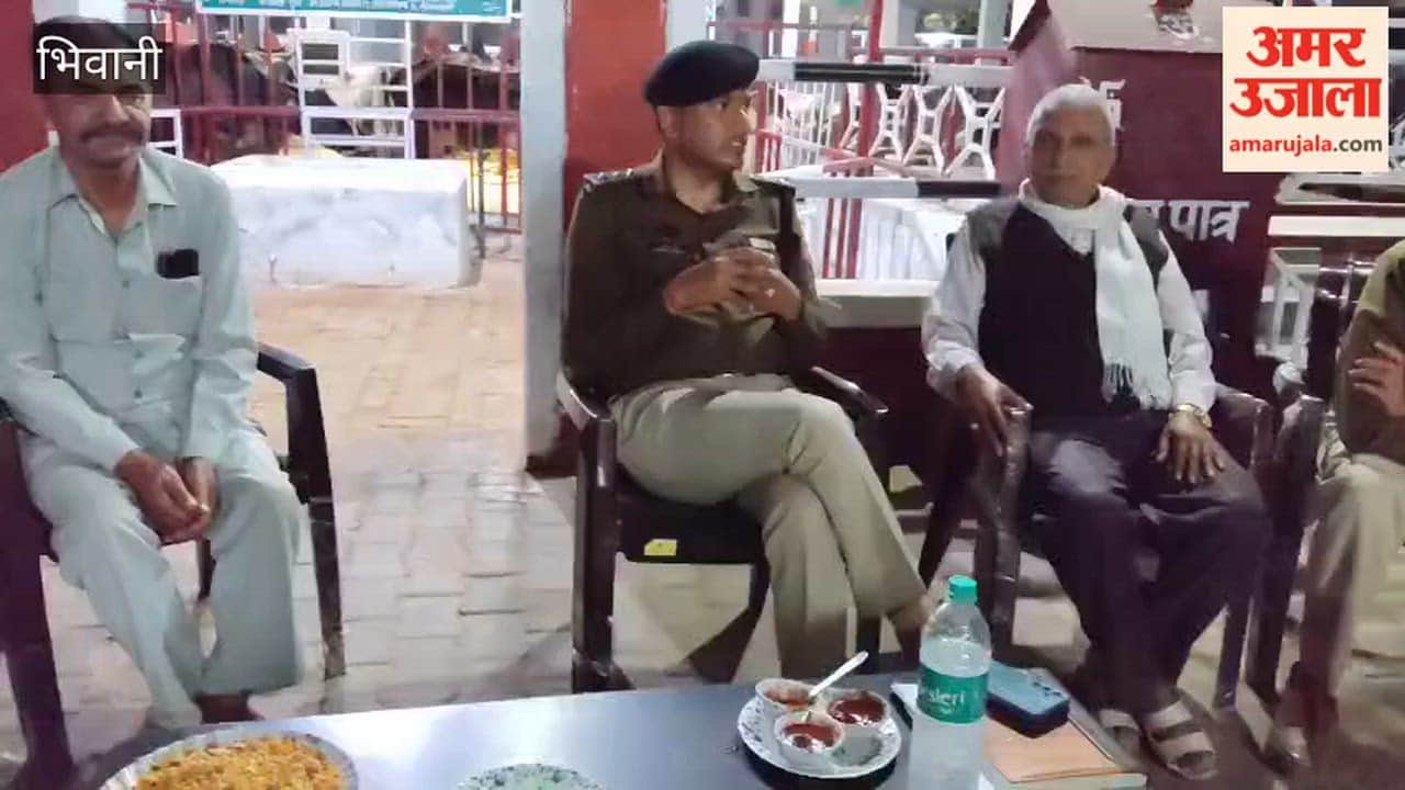 Holi Milan celebrations were held at Gopal Gaushala, Loharu in Bhiwani.