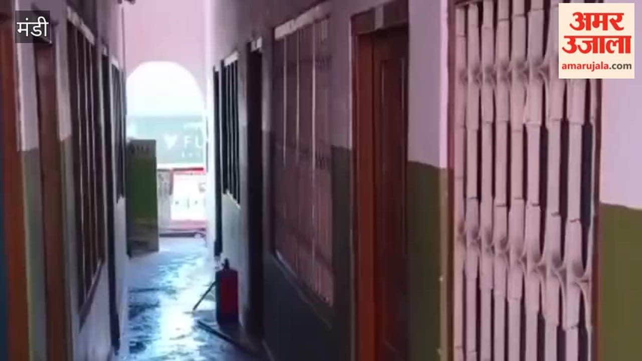 Mandi Body of a man found in a hotel in Laxmi Bazaar, Jogindernagar; smoke was coming out of the room