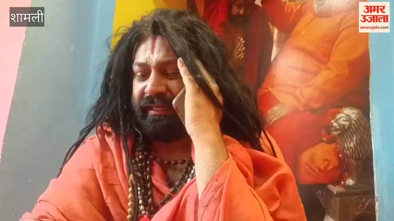 Ashutosh Brahmachari receives death threats again, video of him crying goes viral