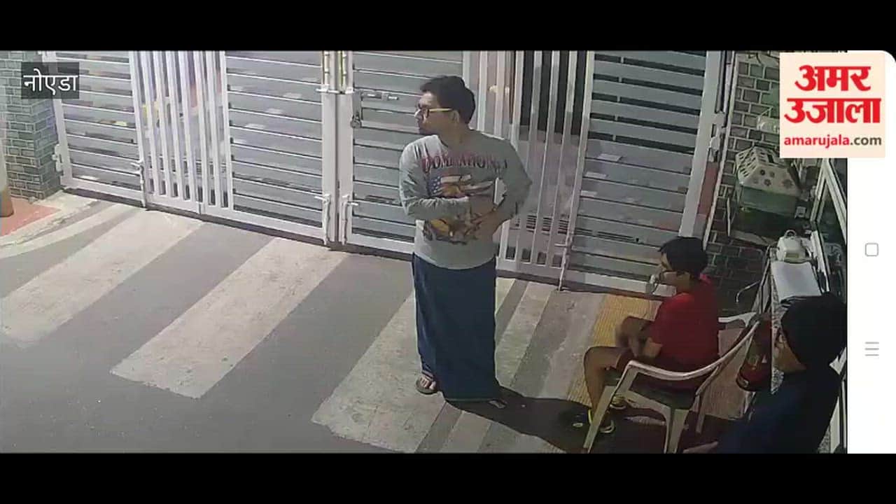 People are facing problems due to power outage in Noida Sector 34