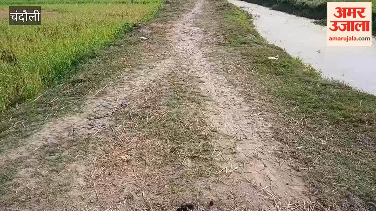 Villagers are troubled unpaved road disrupts traffic during rainy season
