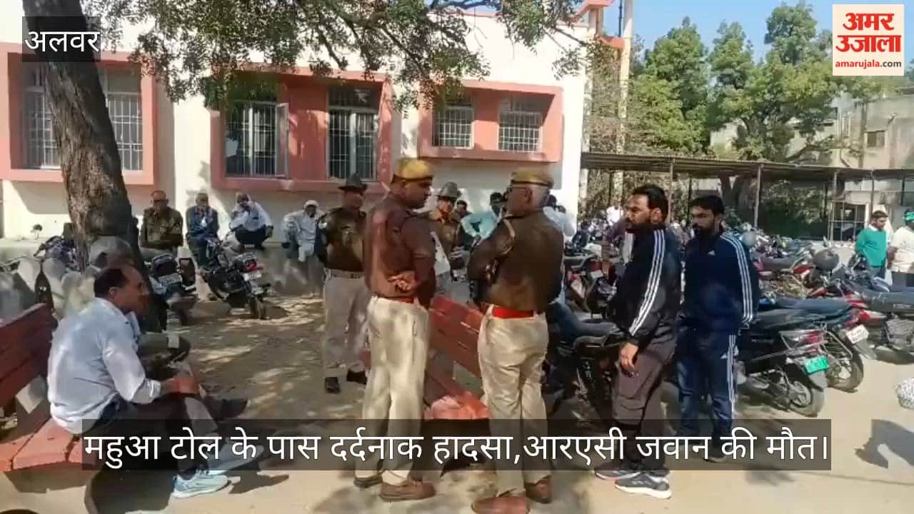 Alwar News: High-speed car hits tree, RAC jawan returning from duty killed; vehicle badly damaged