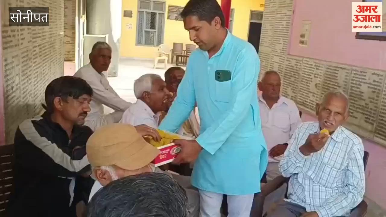 Court discharges accused in Kejriwal and Sisodia case, AAP workers distribute laddus in Gohana