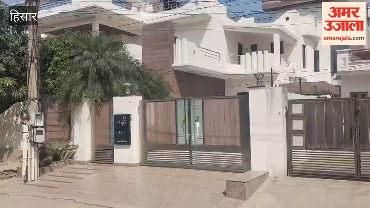 Income Tax Department team continues its investigation in Hisar for the fourth day, now scrutinizing ECHS files and land purchase and sale documents