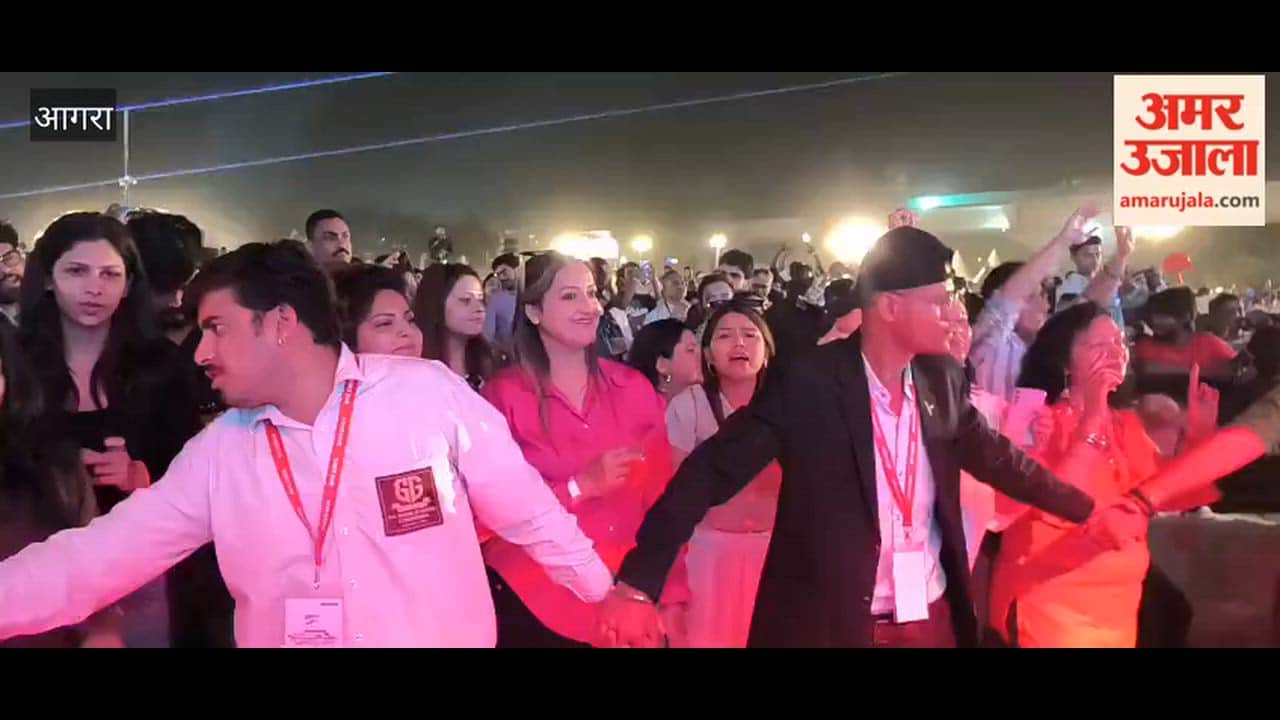 audience danced to tunes of Kailash Kher in Shivoham created a lot of noise