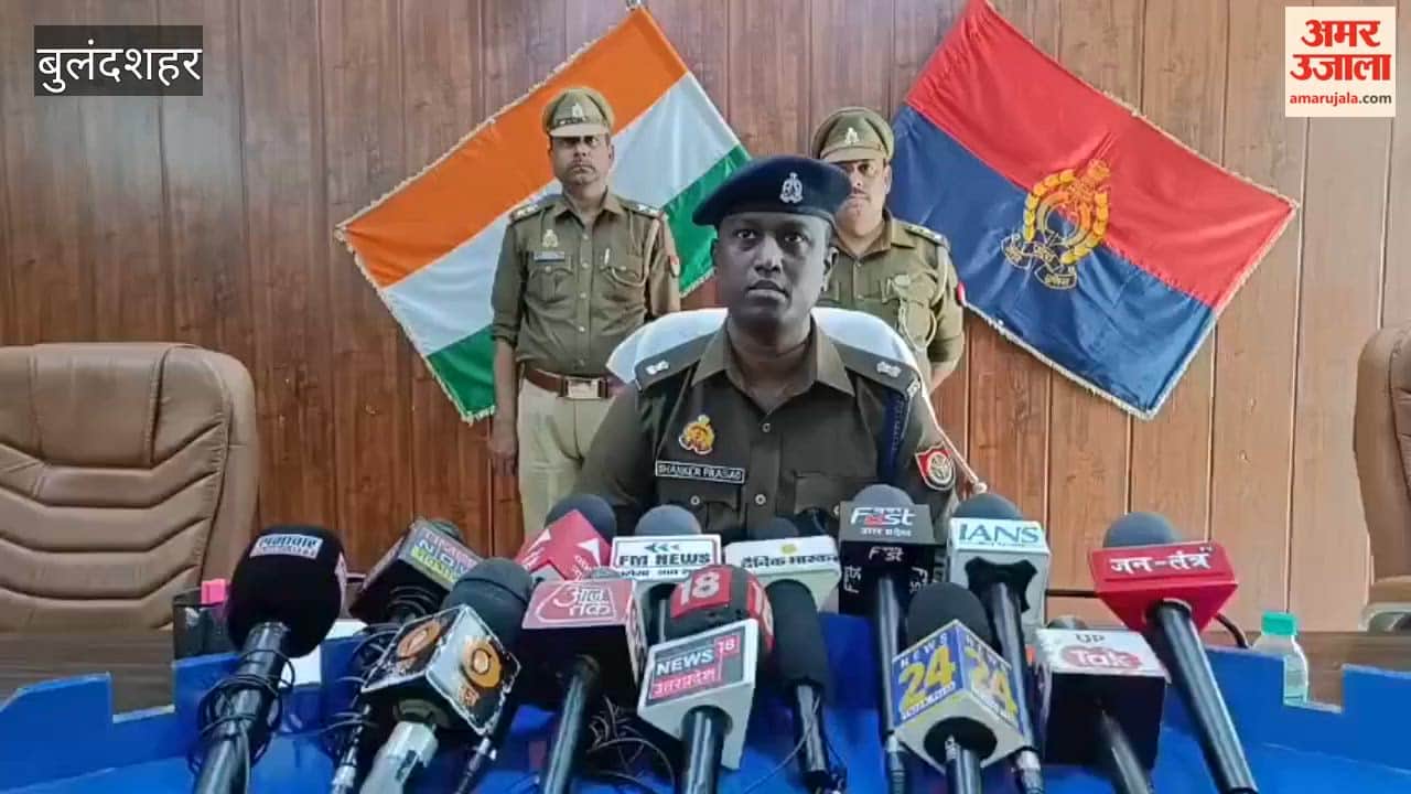 Police arrested a man for smuggling marijuana