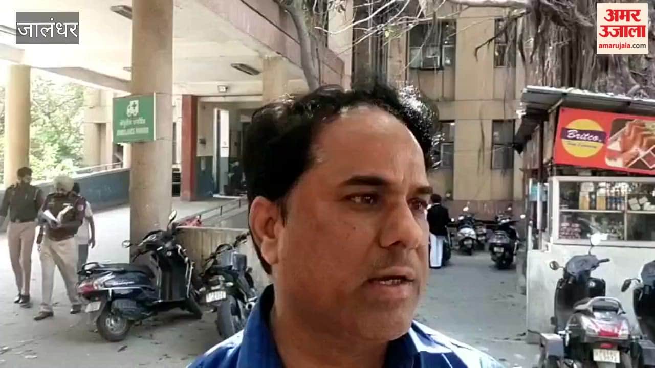 Jalandhar Cantt police station man hit on neck with sharp weapon during negotiations