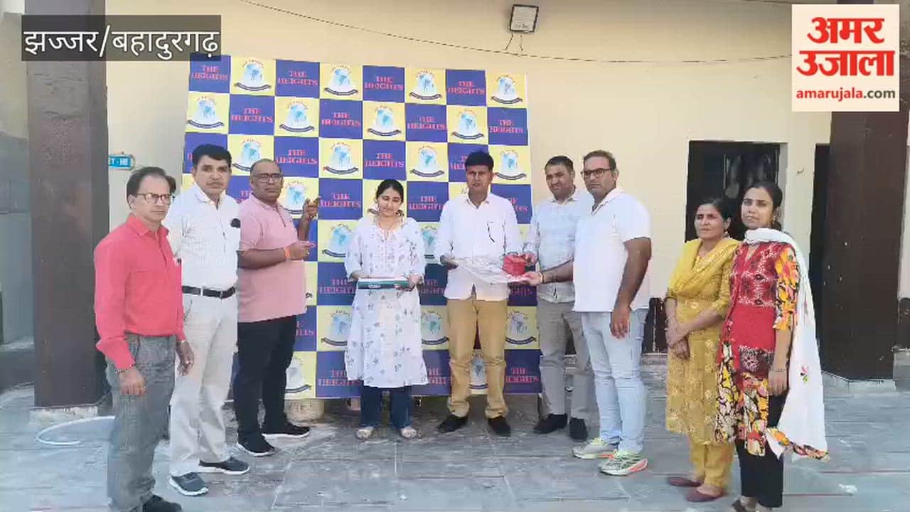 Monika Ahlawat, who secured 22nd rank in CSIR, was welcomed.