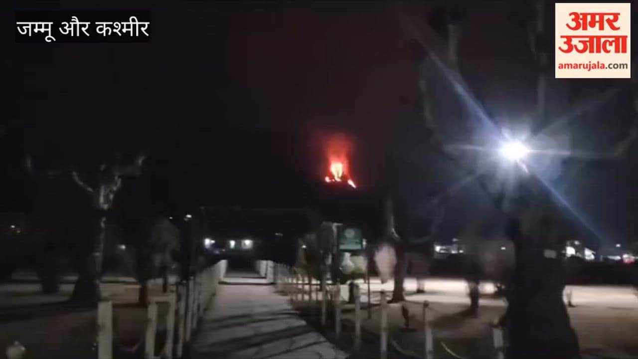 Massive Forest Fire Erupts in Baba Daryadin Area of Ganderbal