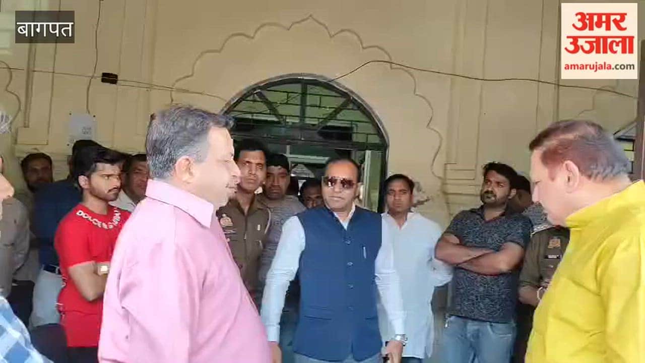 Baghpat: EO told the councilor – this is not your father's office