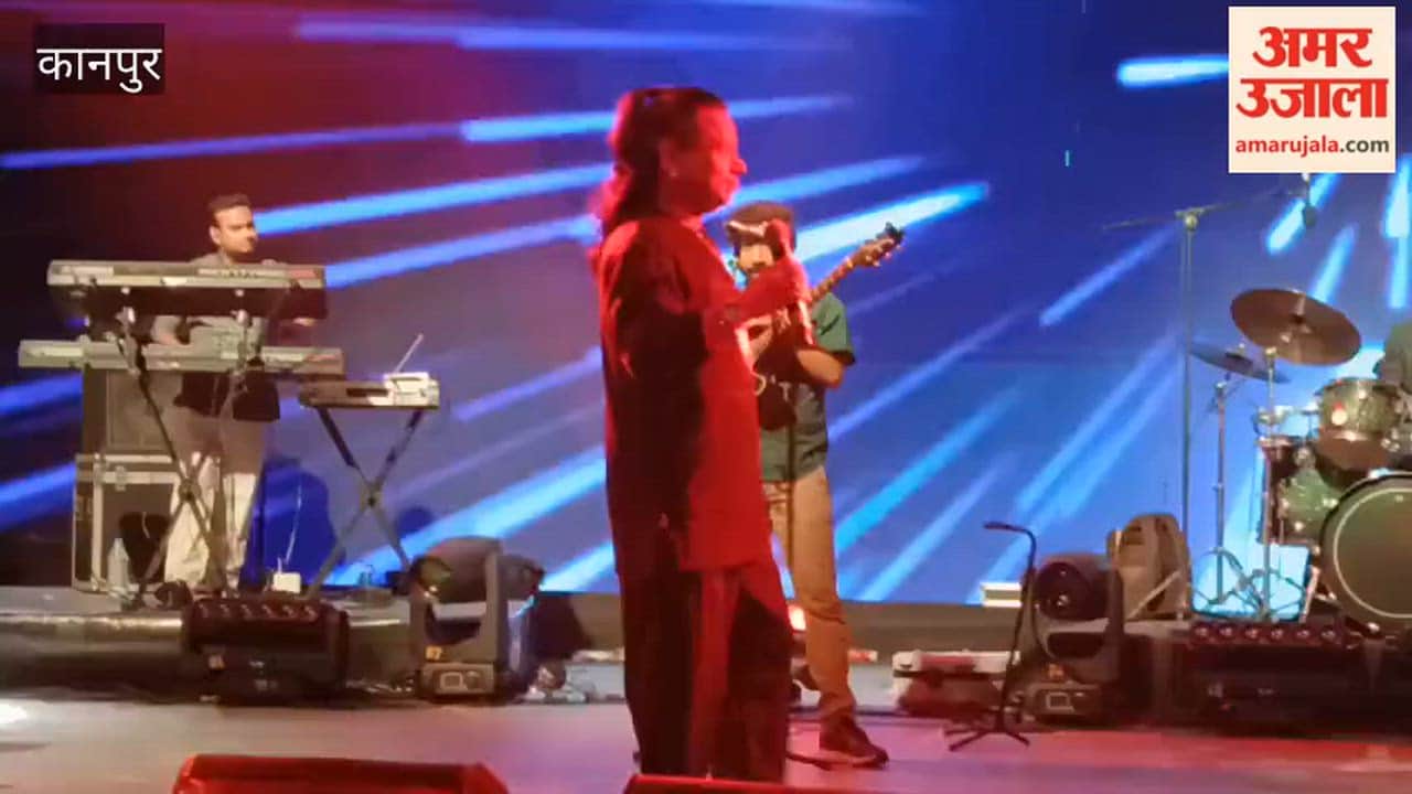 Kanpur: Kailash Kher's songs add spirituality to Shivoham's stage