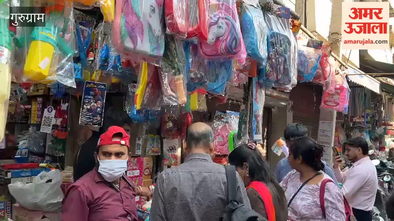 Crowd gathered in markets for Holi shopping in Gurugram