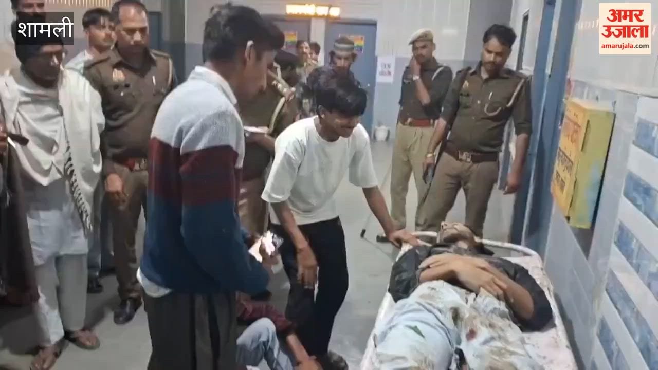 Bolero collided with bike and overturned, two friends died, three were injured, both were 12th class students.